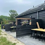 Holidayhome 4 Persons - Kon Emmaweg 26 Vrouwenpolder \'Uitspanning Oranjezon\'